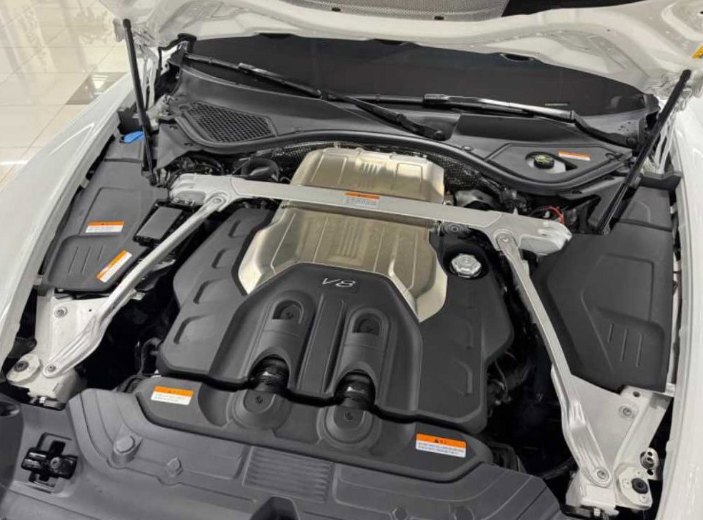 벤틀리 컨티넨탈 4.0 V8 GT S 사진 5