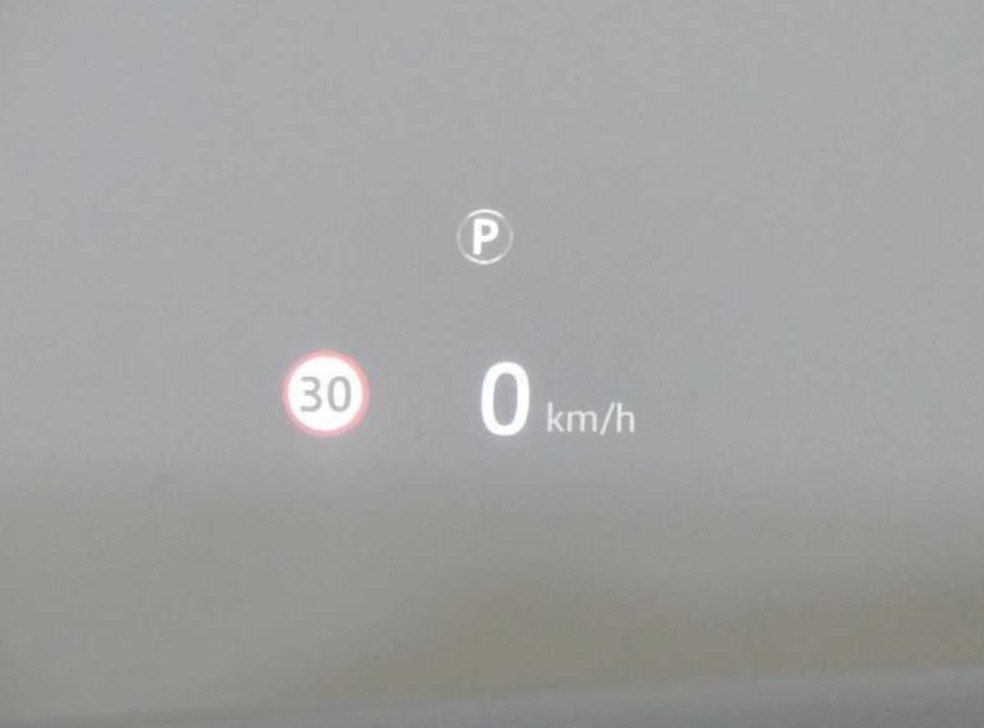 랜드로버 레인지로버 벨라 3.0 D300 R-다이나믹 HSE 사진 14