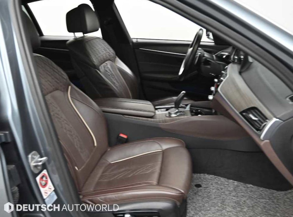 BMW 5시리즈 520d M 스포츠 플러스 사진 10