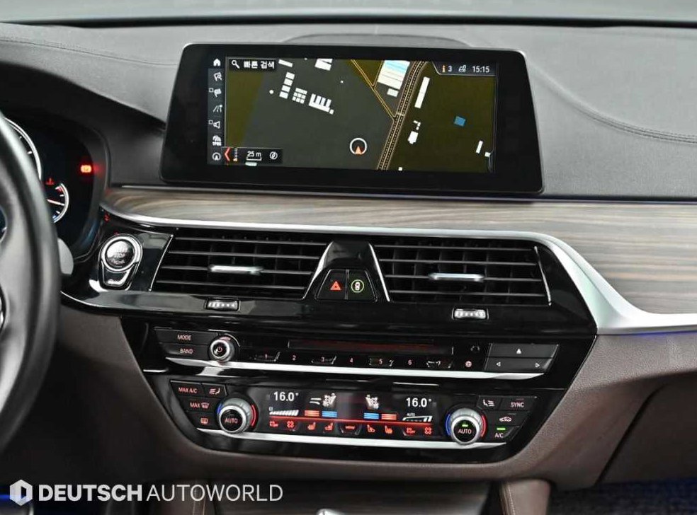 BMW 5시리즈 520d M 스포츠 플러스 사진 14
