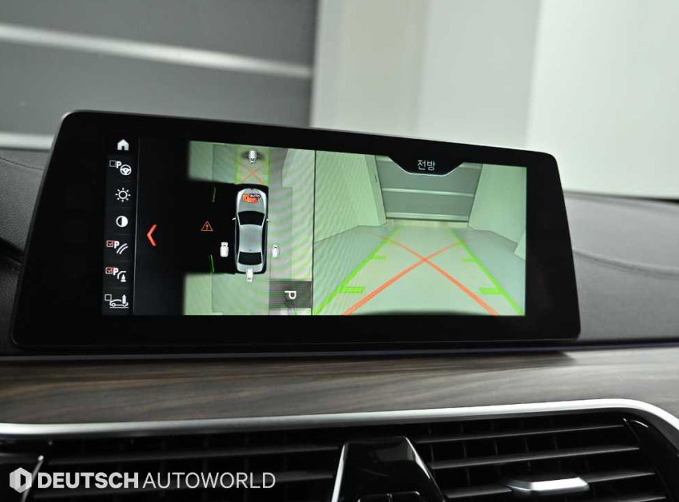 BMW 5시리즈 520d M 스포츠 플러스 사진 15