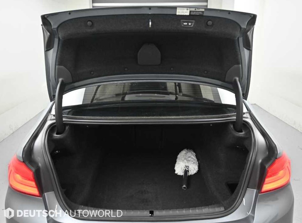 BMW 5시리즈 520d M 스포츠 플러스 사진 19