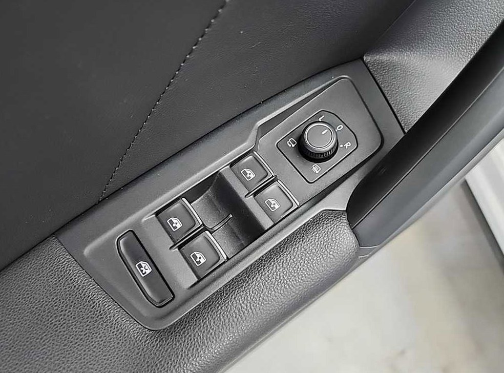 폭스바겐 티구안 2.0 TDI 사진 18