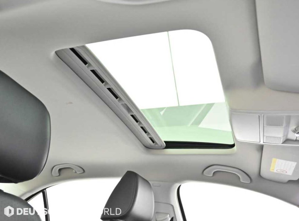 폭스바겐 제타 2.0 TDI 블루모션 프리미엄 사진 18