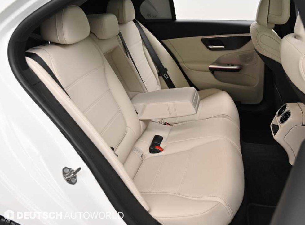 벤츠 C 클래스 C300 4MATIC 아방가르드 사진 12