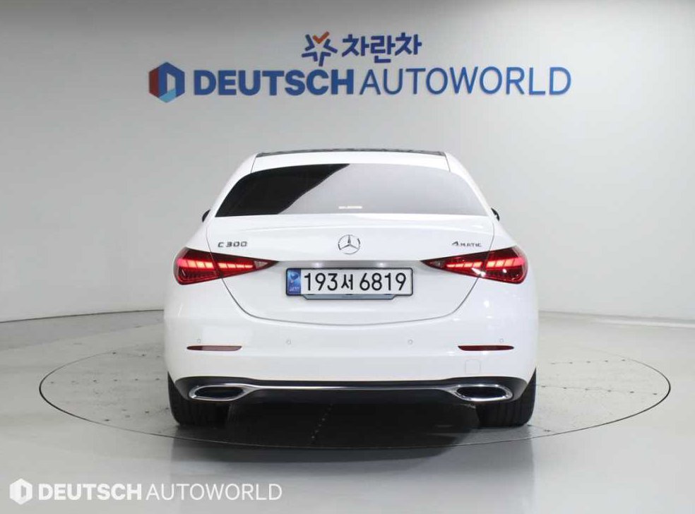 벤츠 C 클래스 C300 4MATIC 아방가르드 사진 4