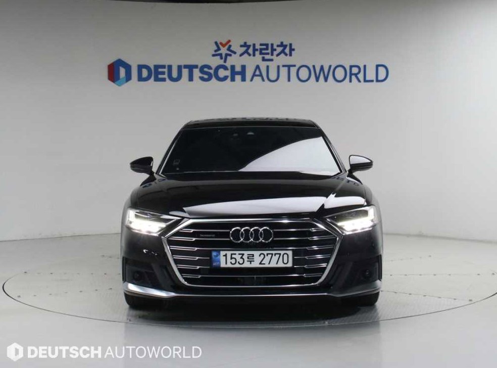 아우디 A8 55 TFSI 콰트로 LWB 사진 3