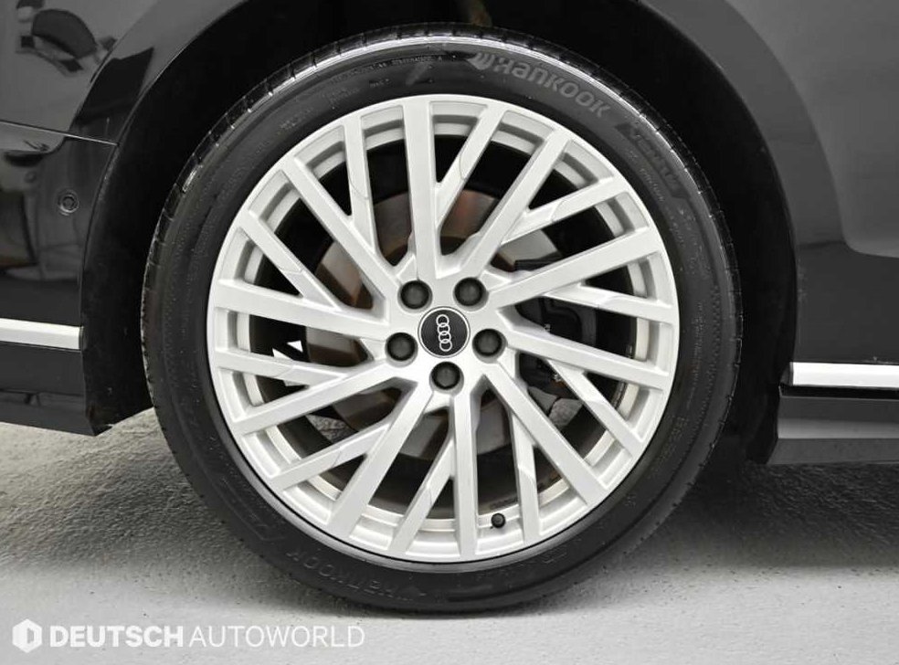 아우디 A8 55 TFSI 콰트로 LWB 사진 5