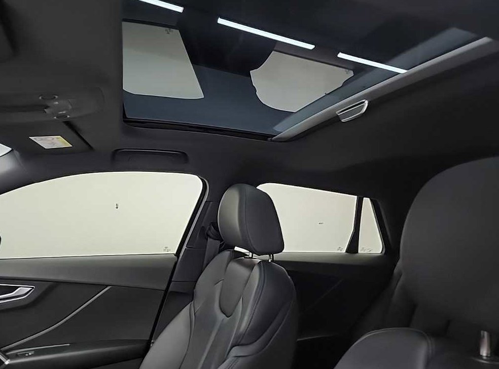 아우디 Q2 35 TDI 프리미엄 사진 13