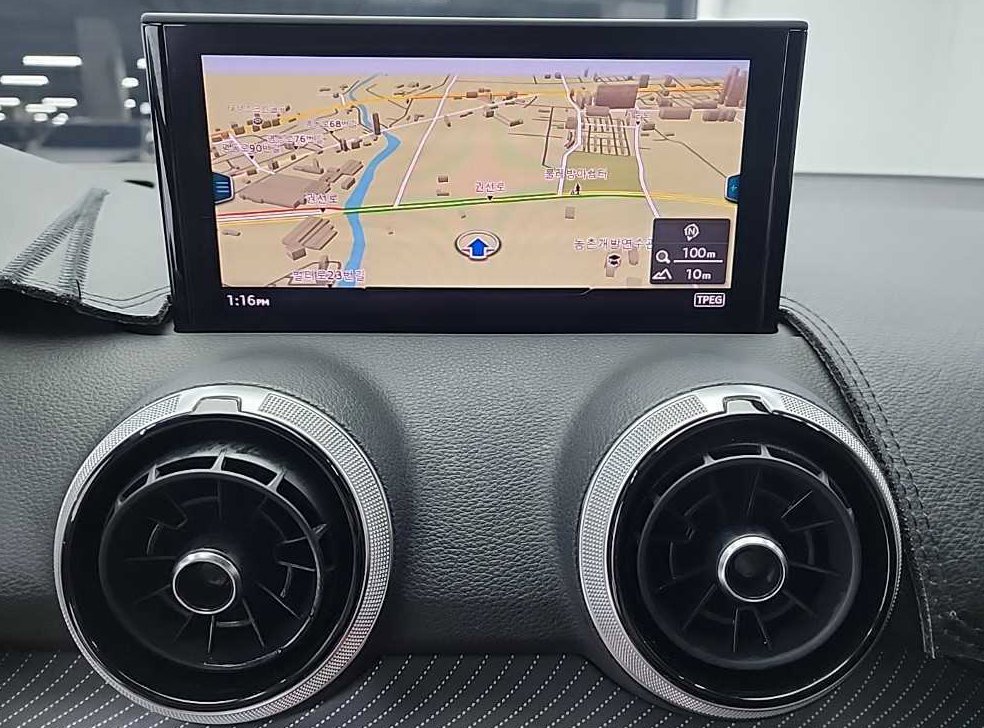 아우디 Q2 35 TDI 프리미엄 사진 14