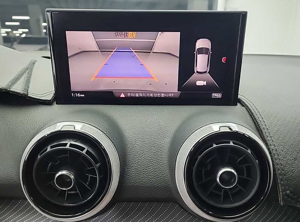 아우디 Q2 35 TDI 프리미엄 사진 15