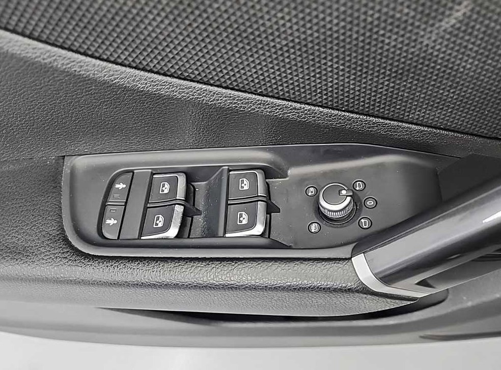 아우디 Q2 35 TDI 프리미엄 사진 16