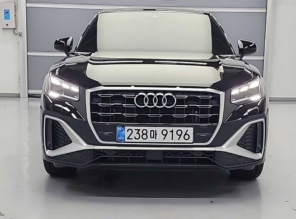 아우디 Q2 35 TDI 프리미엄 사진 2