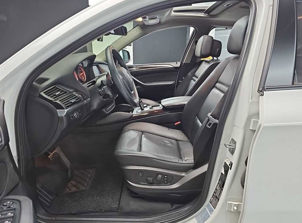 BMW X6 xDrive 30d 사진 11