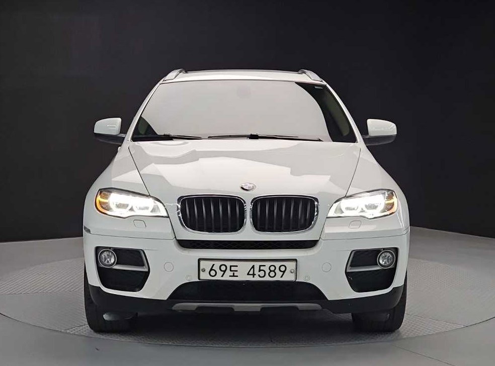 BMW X6 xDrive 30d 사진 2