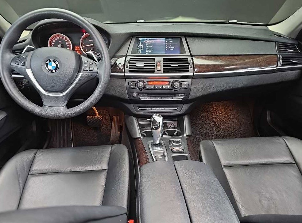 BMW X6 xDrive 30d 사진 7