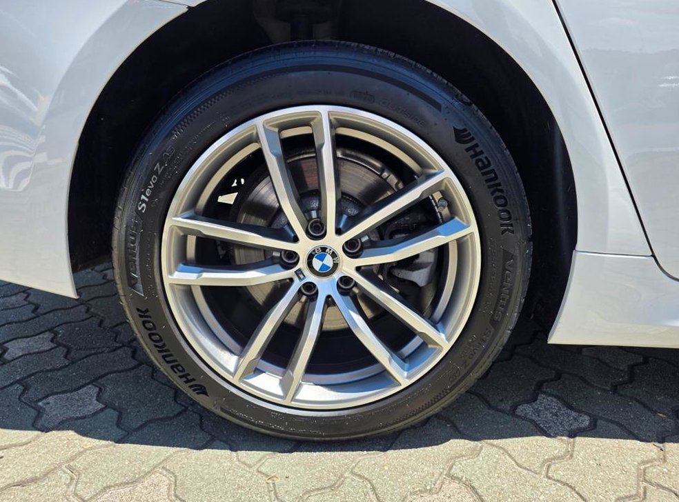 BMW 5시리즈 520d xDrive M 스포츠 플러스 사진 6