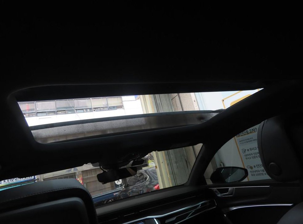 아우디 A7 55 TFSI 콰트로 프리미엄 사진 18