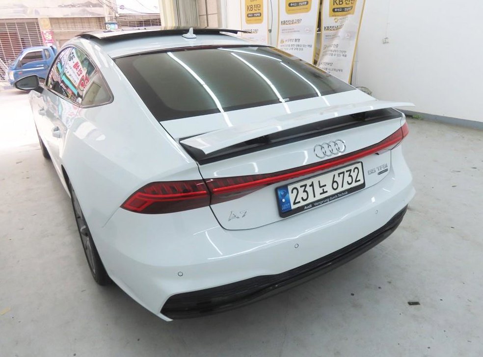 아우디 A7 55 TFSI 콰트로 프리미엄 사진 4
