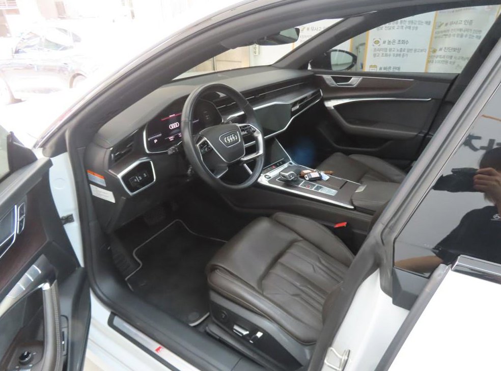 아우디 A7 55 TFSI 콰트로 프리미엄 사진 5