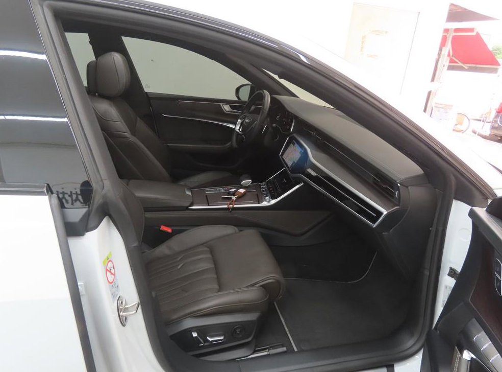 아우디 A7 55 TFSI 콰트로 프리미엄 사진 8