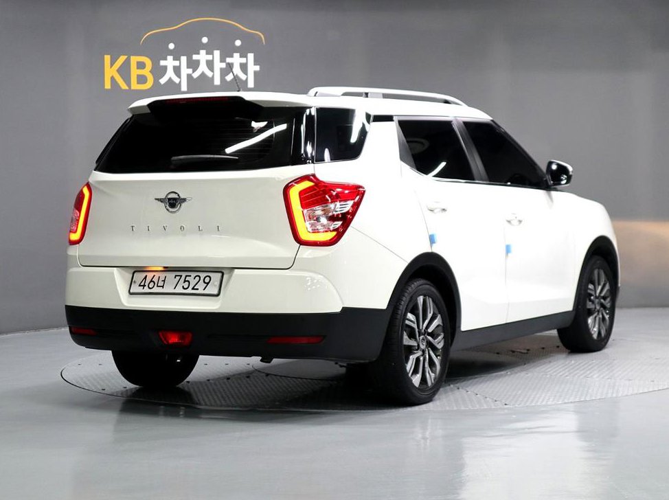 KG모빌리티(쌍용)  티볼리 2WD 가솔린 1.6 IX 사진 3