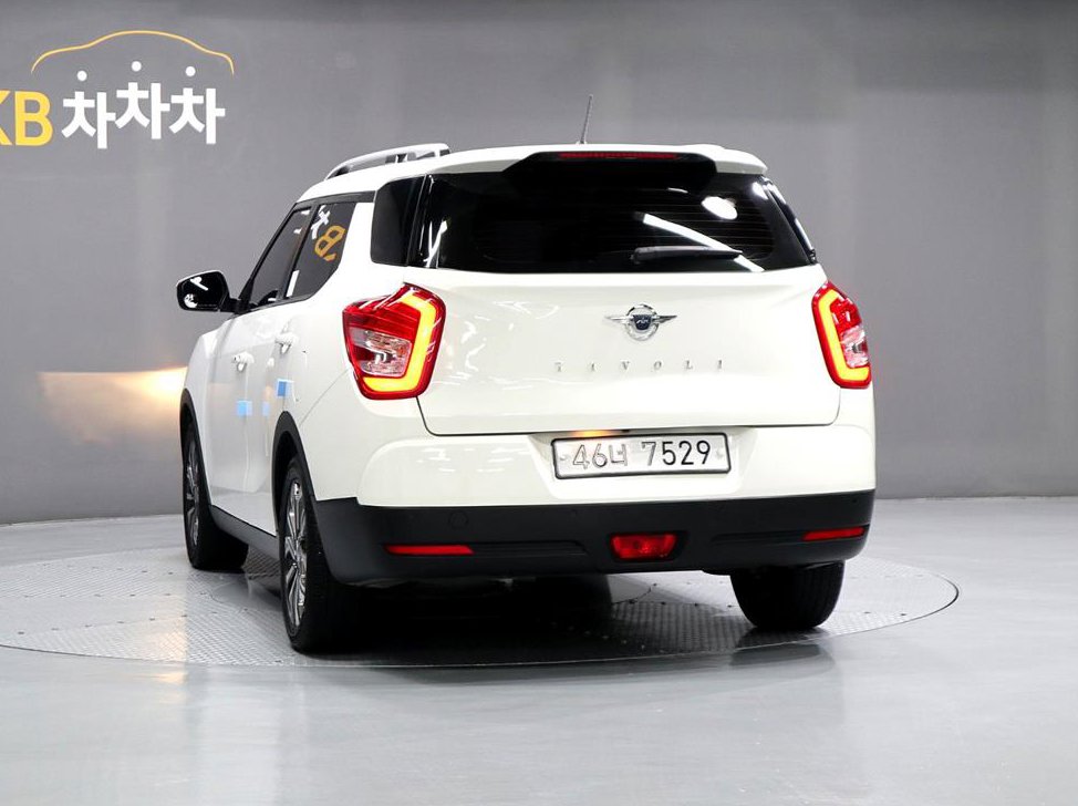 KG모빌리티(쌍용)  티볼리 2WD 가솔린 1.6 IX 사진 4
