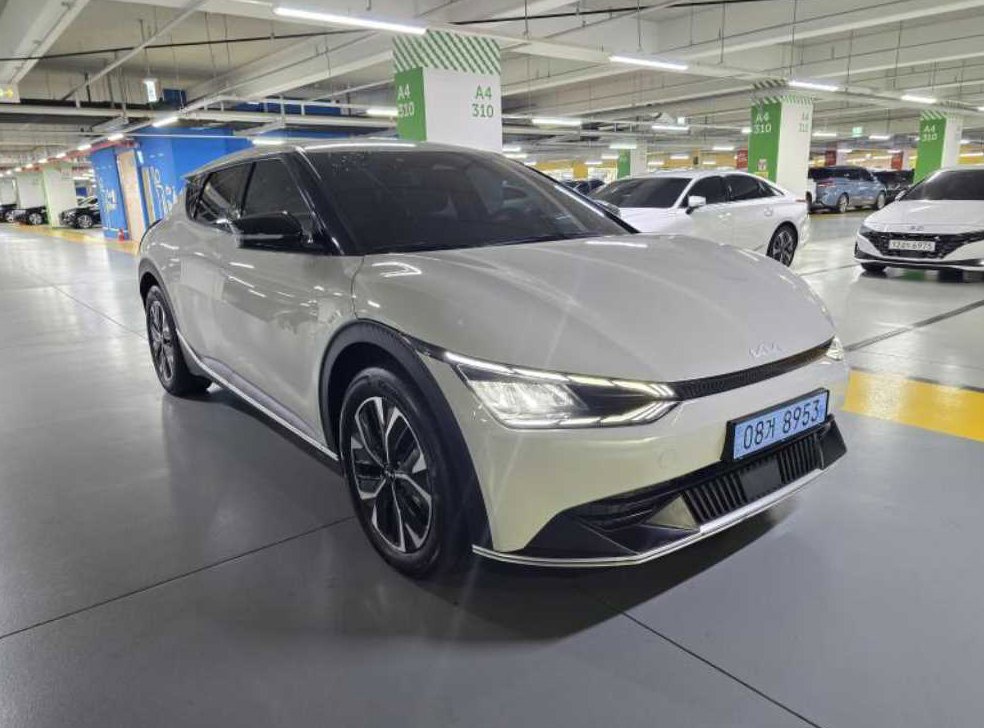 기아 EV6 롱레인지 AWD 사진 2