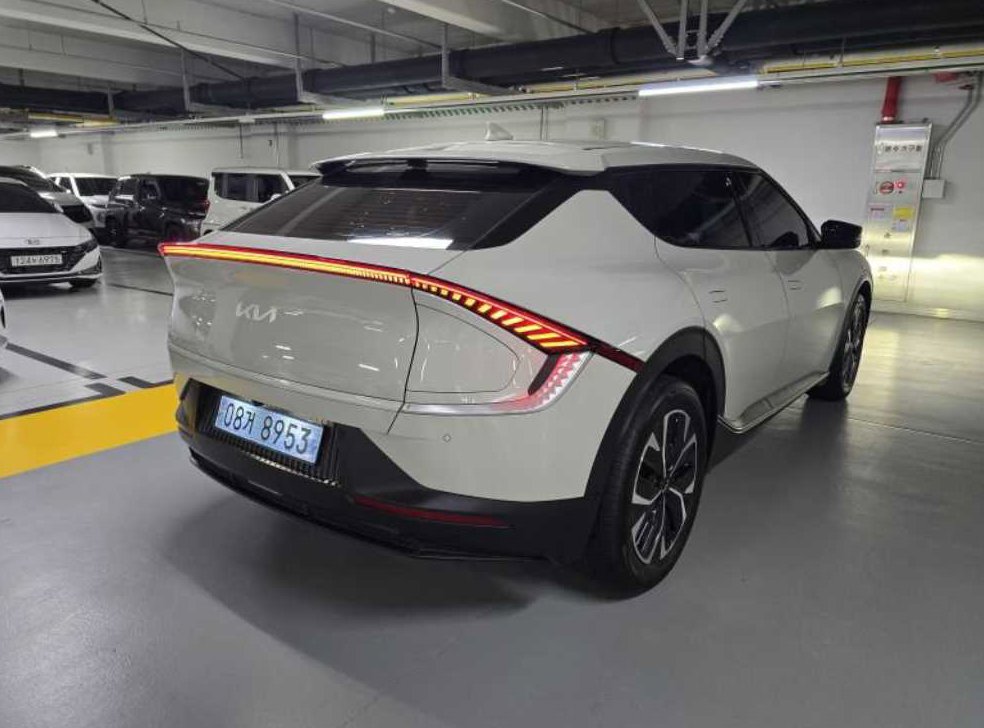 기아 EV6 롱레인지 AWD 사진 3