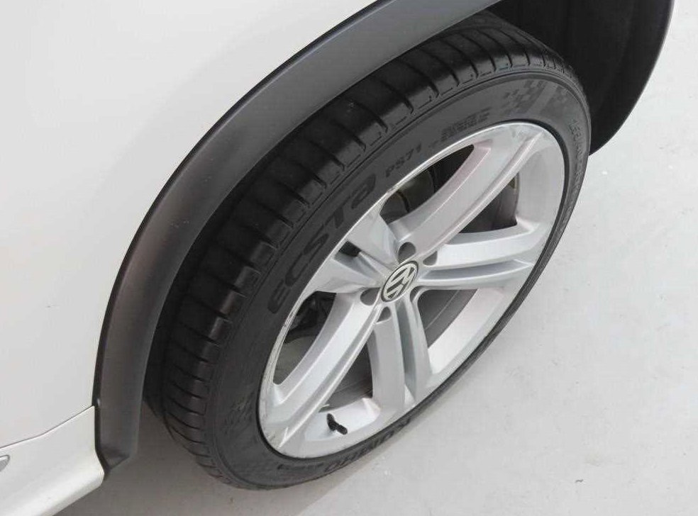 폭스바겐 티구안 2.0 TDI R-라인 사진 19