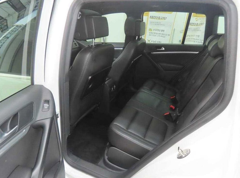 폭스바겐 티구안 2.0 TDI R-라인 사진 6