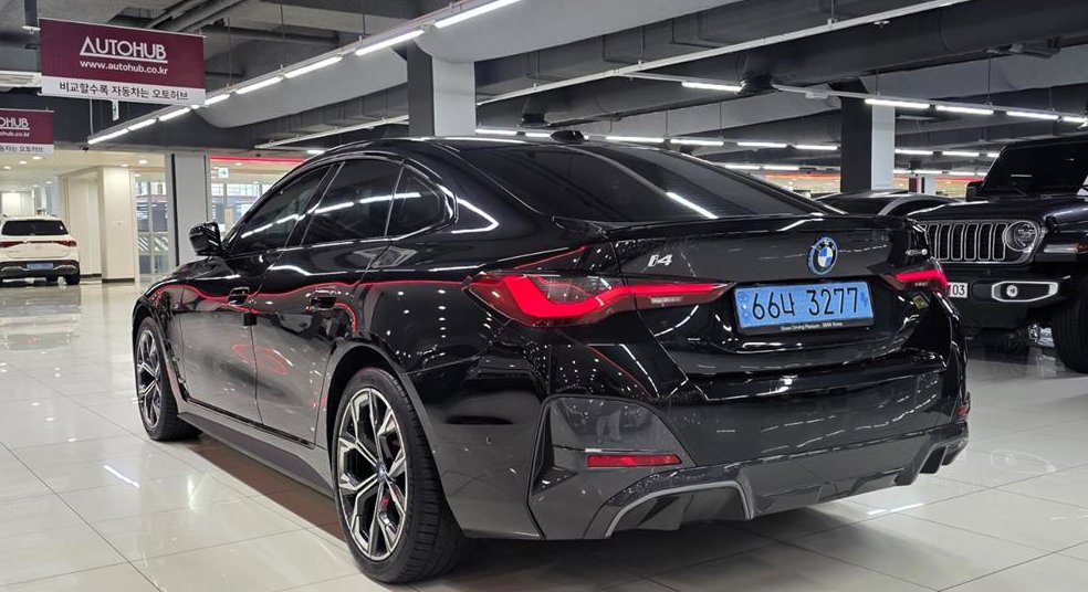 BMW i4 eDrive 40 사진 17