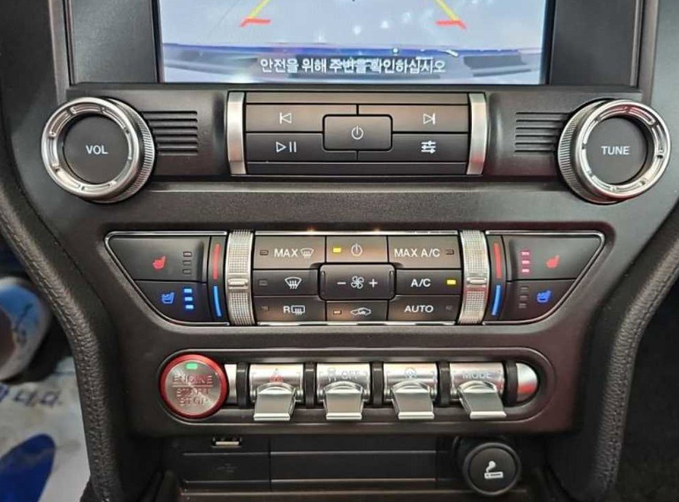 포드 머스탱 5.0 GT 컨버터블 사진 10