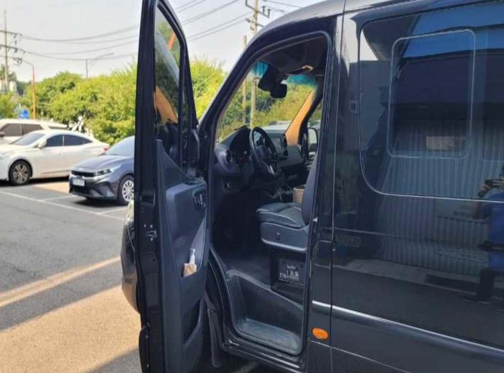벤츠 스프린터 319 CDi 유로코치 스탠다드 사진 19