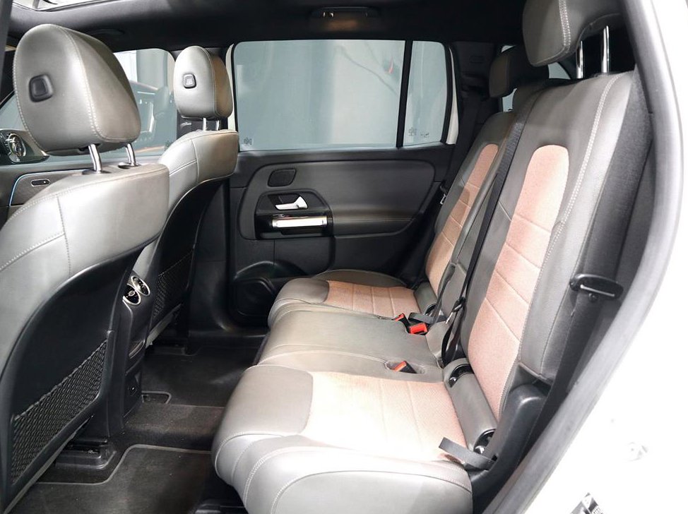 벤츠 EQB EQB 300 4MATIC AMG 라인 사진 10