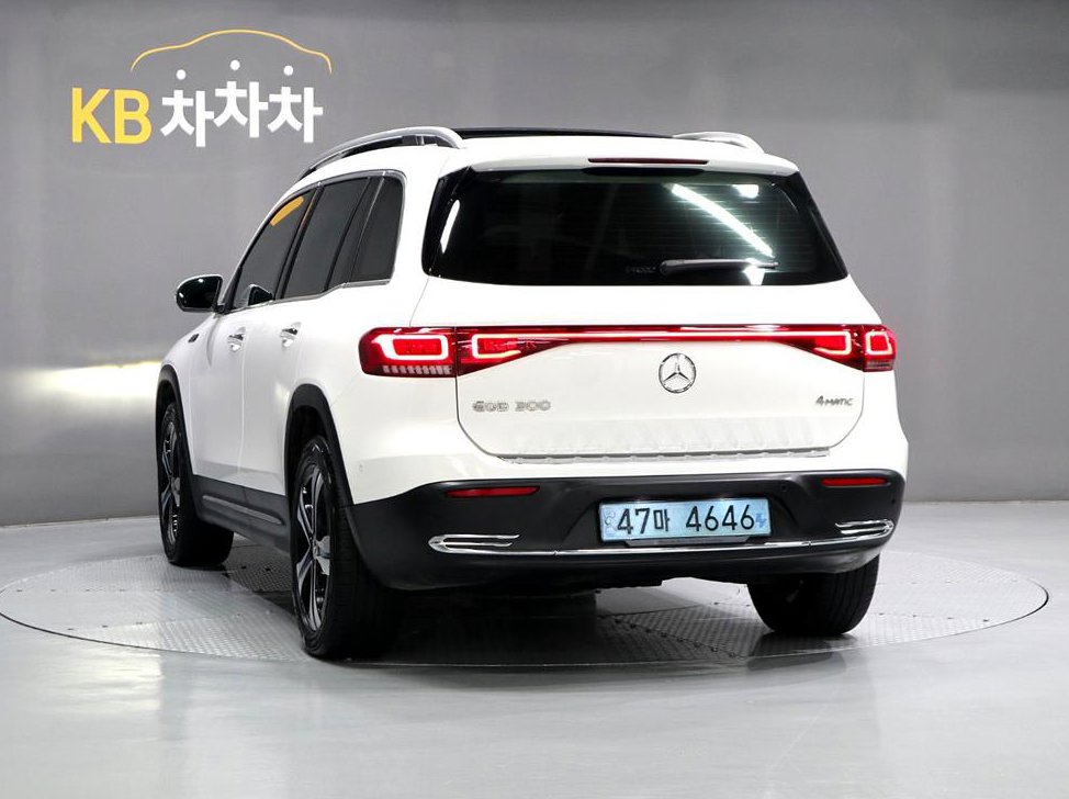 벤츠 EQB EQB 300 4MATIC AMG 라인 사진 4