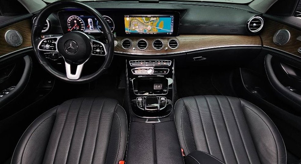 벤츠 E 클래스 E300 4MATIC 익스클루시브 사진 10
