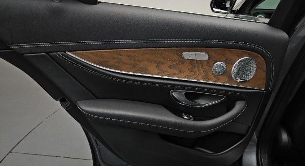 벤츠 E 클래스 E300 4MATIC 익스클루시브 사진 14
