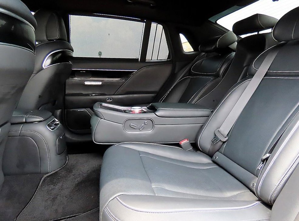 제네시스 G90 3.5T GDI AWD 사진 6