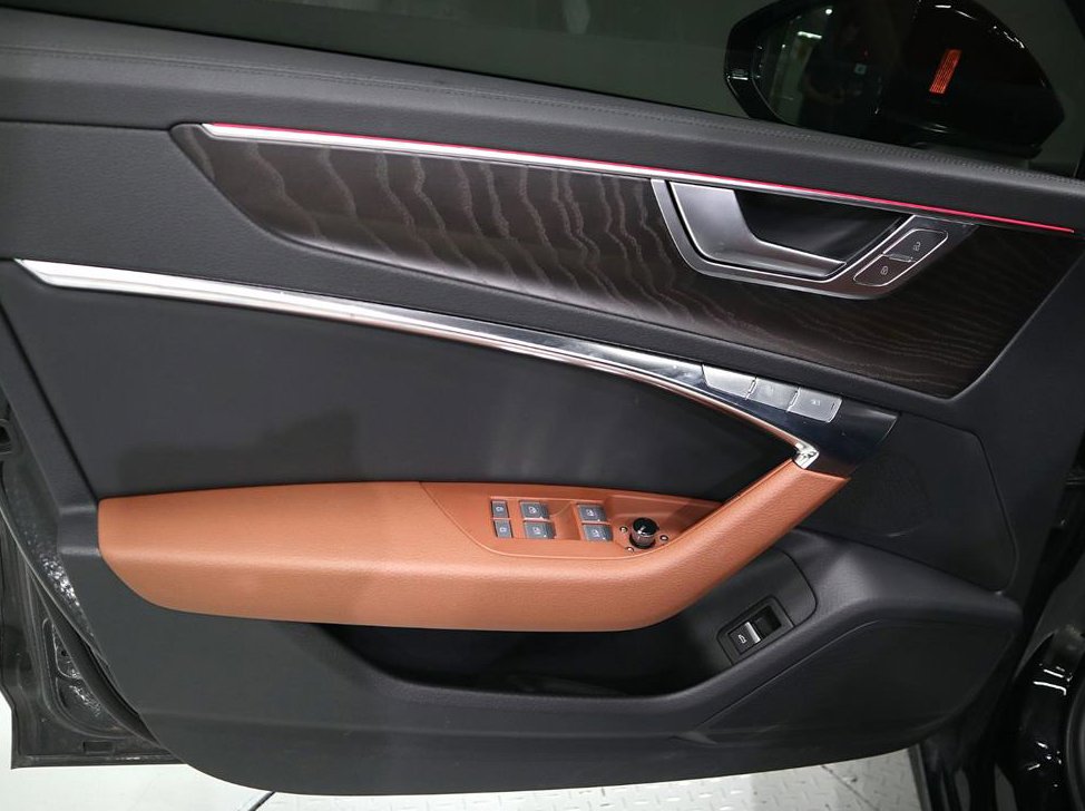아우디 A6 45 TFSI 콰트로 프리미엄 사진 8
