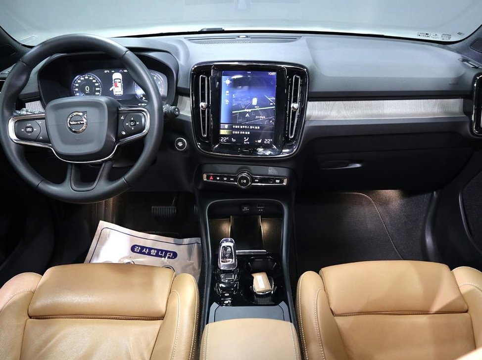 볼보 XC40 T4 4WD 인스크립션 사진 5
