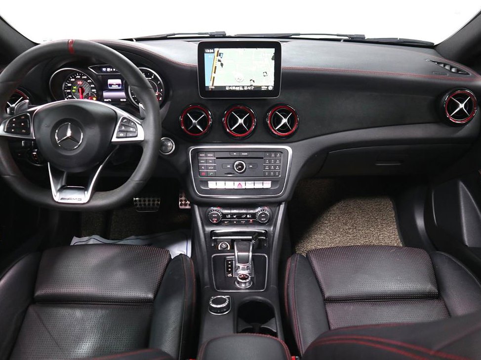 벤츠 CLA 클래스 CLA 45 AMG 4MATIC 사진 5
