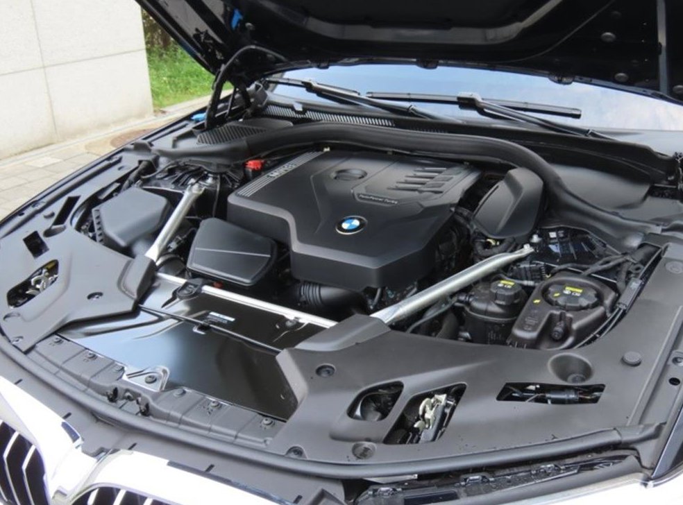 BMW 5시리즈 520i M 스포츠 사진 20