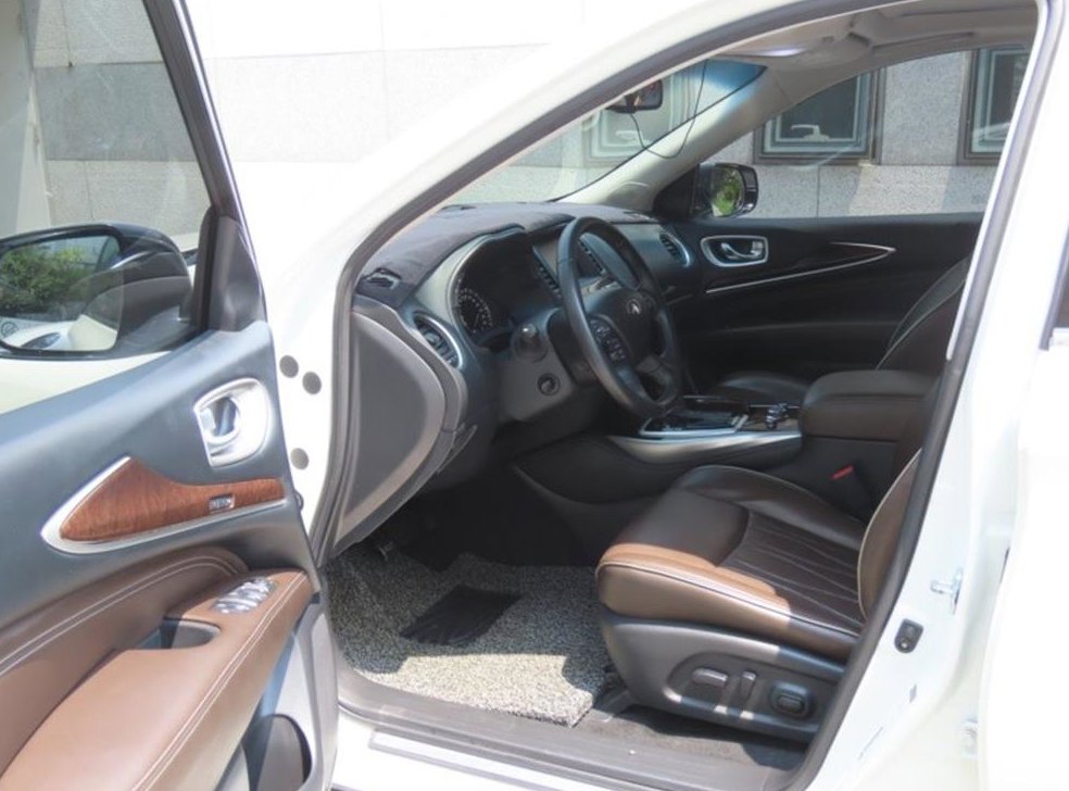 인피니티 QX 3.5 AWD 사진 13