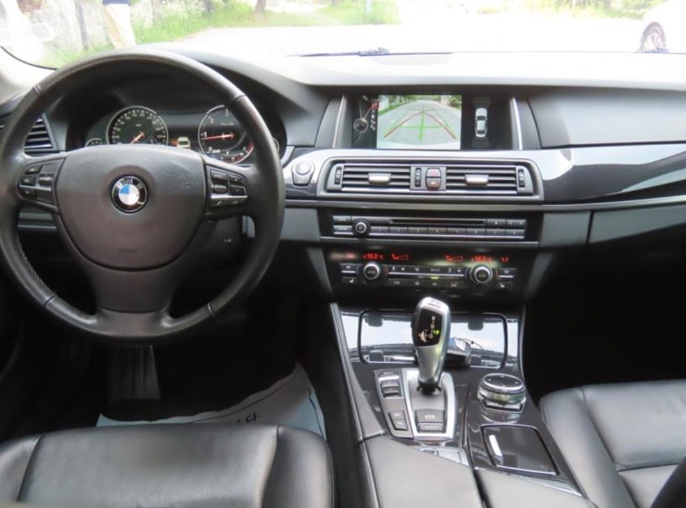 BMW 5시리즈 520d xDrive 사진 16
