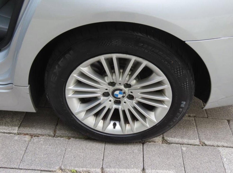 BMW 5시리즈 520d xDrive 사진 17