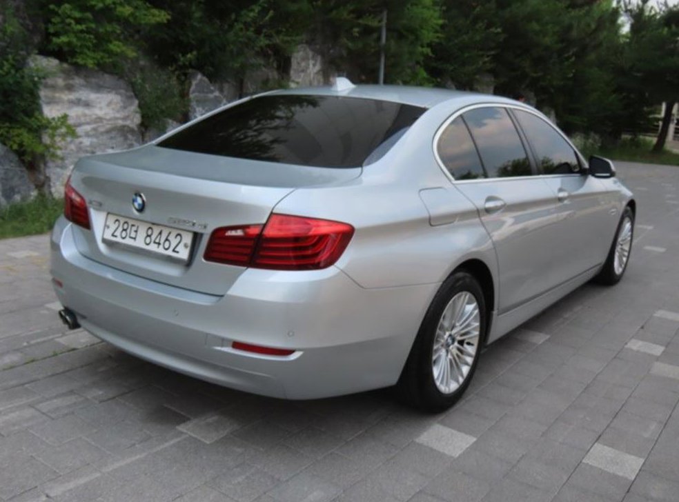 BMW 5시리즈 520d xDrive 사진 3