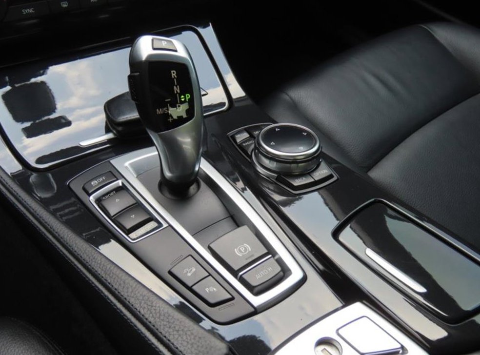 BMW 5시리즈 520d xDrive 사진 6