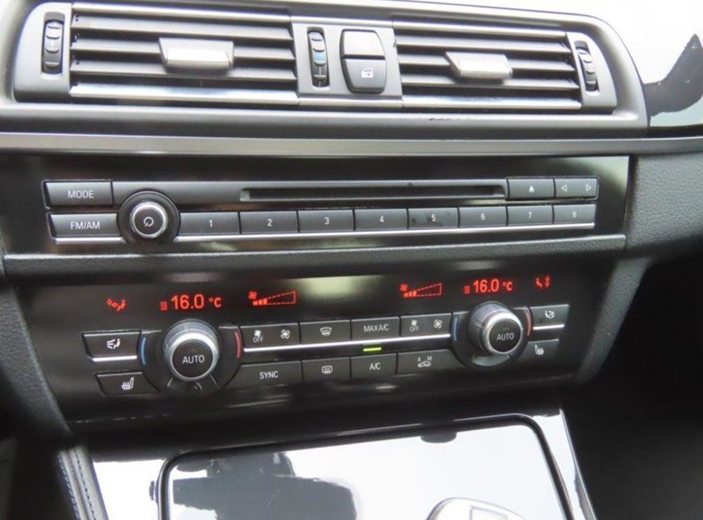 BMW 5시리즈 520d xDrive 사진 7