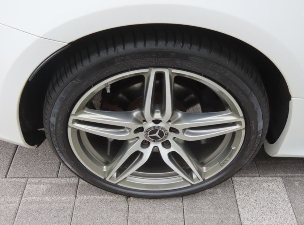 벤츠 E 클래스 E220d 카브리올레 사진 17